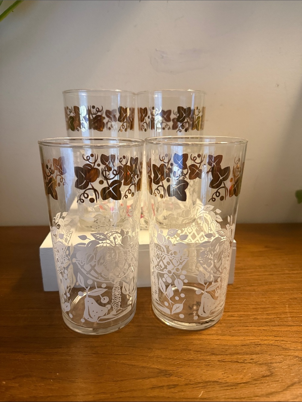 Vintage Hazel Atlas Tumbler Set Of 4 White Floral Fruit Basket